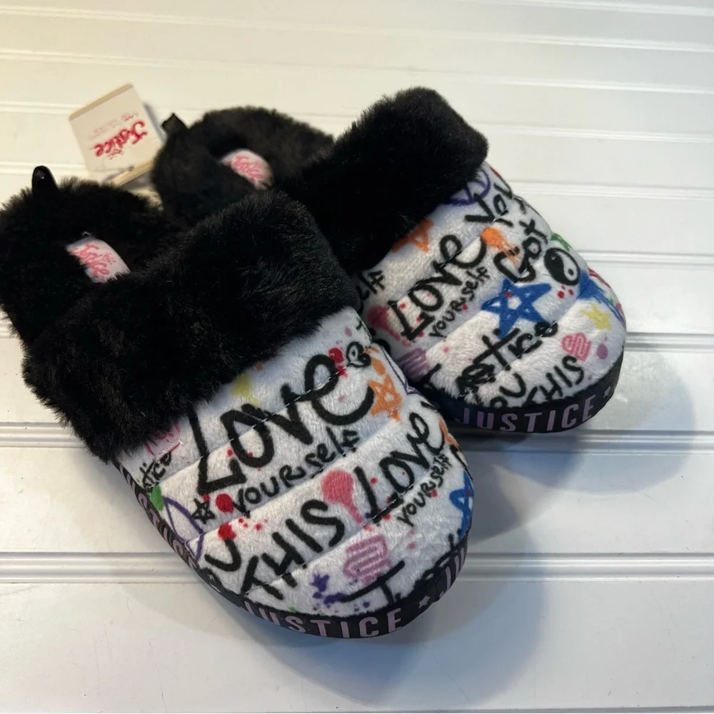 Justice Girls Plush Slippers Size 13-1 NWT Graffiti Love Yourself